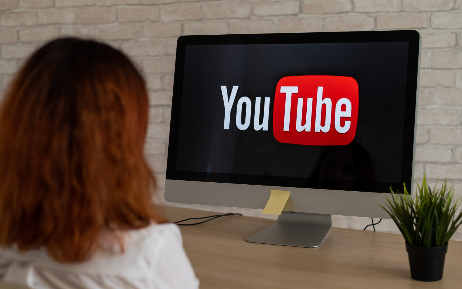 Làm YouTube – Không chỉ là đam mê mà còn là thu nhập