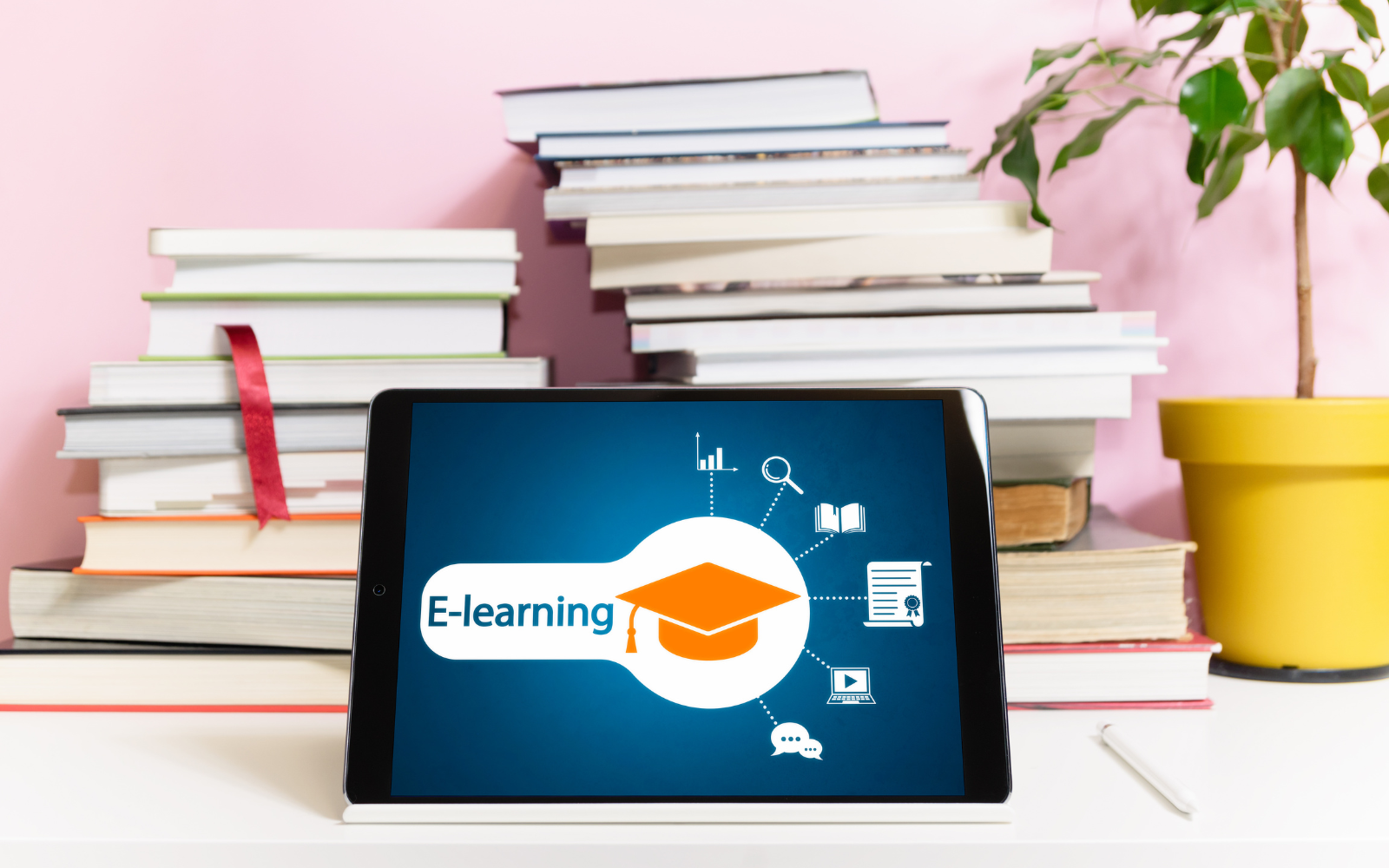 Bán khóa học online hoặc ebook